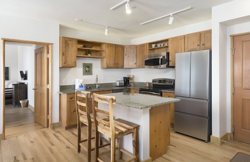 River Run Condo | No MGMT Fees! Renovated 2 Bdrm in River Run!