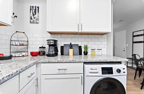Lawrence Apartment | No Place Like Mahomes