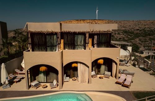 Cesme Hotel | No908 Sunset Bar