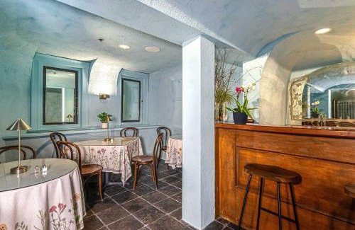 Lower Nob Hill Bed & Breakfast | Nob Hill Inn