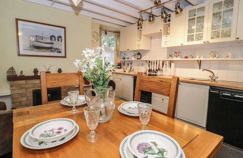 Penmachno Cottage | NODDFA, pet friendly, character holiday cottage in Penmachno