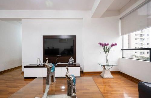 Miraflores Apartment | Nogales Family Apartments by Vibrant