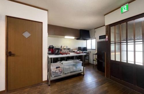 Nogata Apartment | Nogataの商店街の一角にあるちいさな隠れ家 忘覚庵