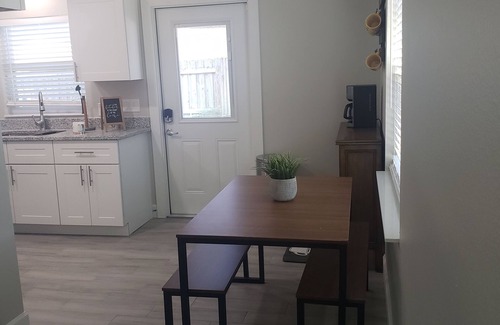 North Hyde Park House | NoHo Haven/Centrally Located w/the Perfect Blend of Luxury and Comfort!
