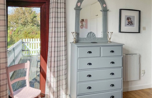 Nolton Cottage | Nolton Haven - Giddy Puffin