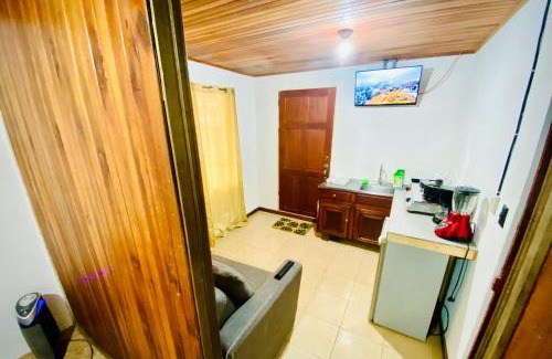Barrio Dora Bed & Breakfast | Nomads Family Rooms, Fortuna Town