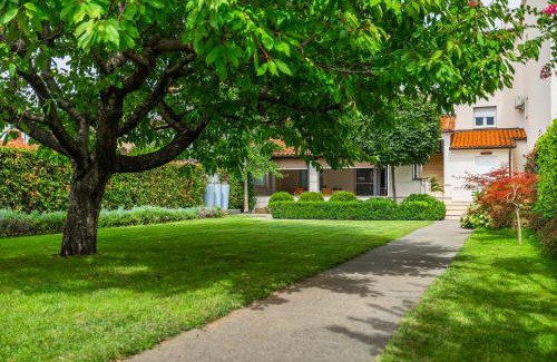 Valdebek Apartment | Nona's garden apartment