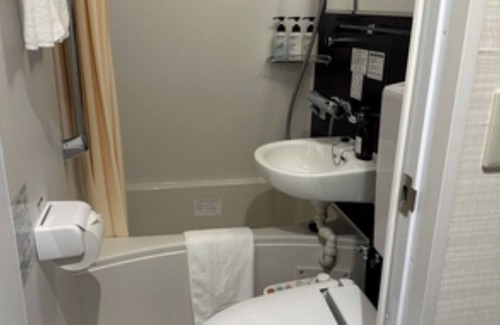 Chuo Hotel | Nonsmoking Room only Twin 100cm wide bed x /Chuo-ku Tokyo