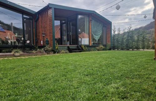 Suncuius Cabin | Noor House 1