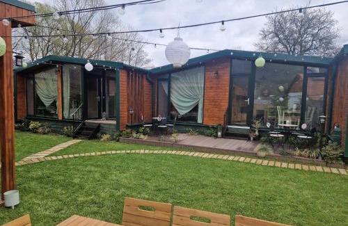 Suncuius Cabin | Noor House 1