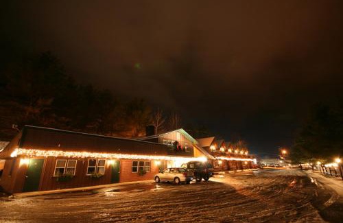 Woodsville Hotel | Nootka Lodge