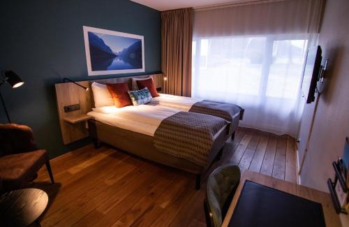 Nordfjordeid Hotel | Nordfjord Hotell