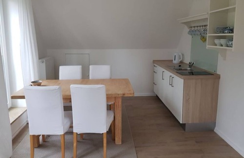 Bendestorf Apartment | Nordheide/near Hamburg: modern, quiet apartment with garden and dog sitting service