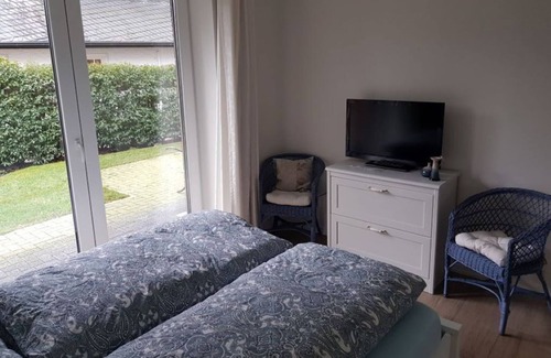 Bendestorf Apartment | Nordheide/near Hamburg: modern, quiet apartment with garden and dog sitting service