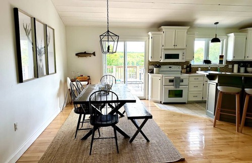 Grey Highlands Cottage | Nordic Nook: Family Retreat with Salt Pool