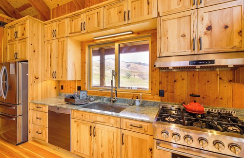 Arlee Cabin | Nordic Style Lodge w/Deck on 80 Acres in Arlee