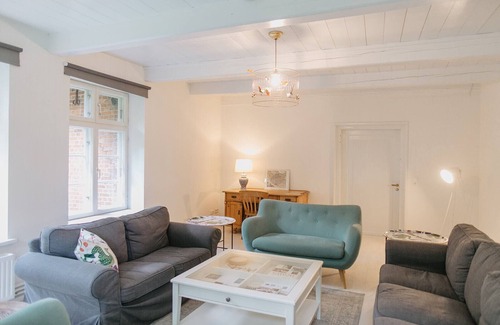 Tetenbull Apartment | NordseeLodge under thatch with sauna/Eiderstedt peninsula/Sankt Peter-Ording