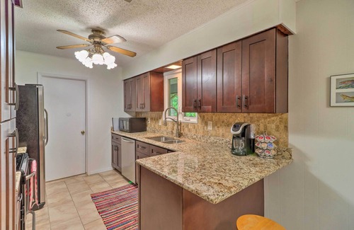 Norfork House | Norfork Getaway: Walk in White River Access!