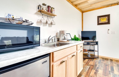 Norfork Apartment | Norfork Studio Escape: Walk to White River!