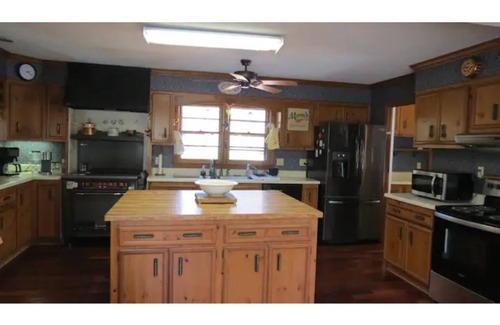 Lincolnton House | Norman and Flo's Lake House on Clarks Hill Lake