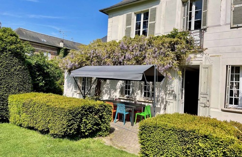 Sainte-Opportune-du-Bosc House | Norman country villa with swimming pool