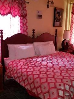 Sauteurs Hotel | North Bay Inn