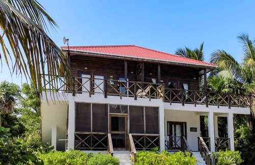 San Pedro House | North Beach Retreat