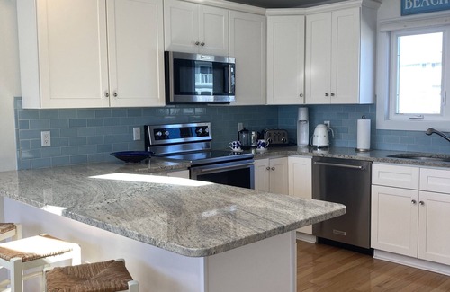 North Beach House | North Beach Retreat on Beautiful Sand Street. Pet Friendly