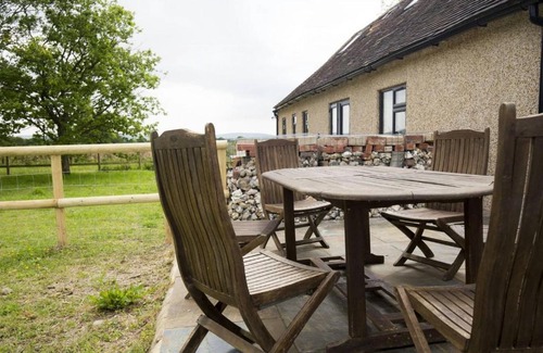 Staplefield Bed & Breakfast | North cottage · Country retreat in the heart of Sussex -Twineham