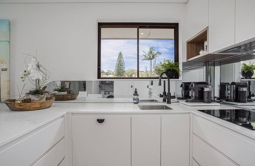 Freshwater Apartment | North-East Facing Modern 2-bed Apartment