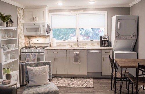 Northeast Virginia Beach Apartment | North End Beach Cottage Apartment - One block from beach