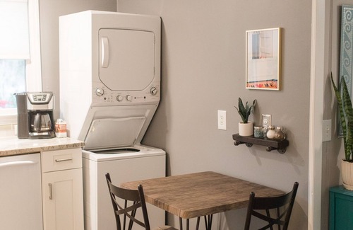 Northeast Virginia Beach Apartment | North End Beach Cottage Apartment - One block from beach