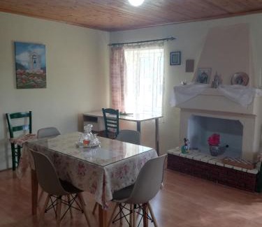 Kourkouloi House | North Evia Evanthia Greece