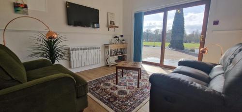 Torlundy Apartment | North Face Dwelling at Ardenvale Self Catering