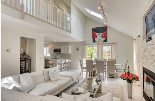Jamesport House | North Fork Beauty!