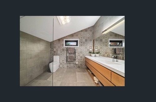 North Hobart House | North Hobart Luxury Holiday House