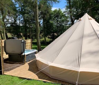 Lanark Resort | North Lodge Glamping