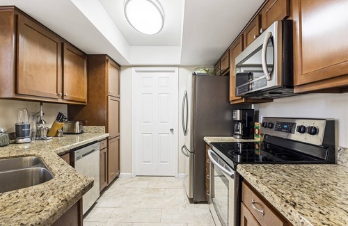 Quail Hill House | North Phx Upscale Townhome, Patio, Pool, Near Golf