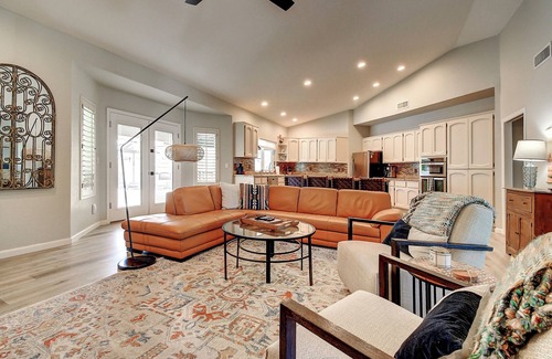 Paradise Valley Village House | North Scottsdale Gem w/Pool , Hot Tub, Putting Green!