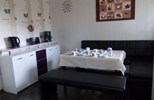 Nenndorf Apartment | North Sea vacation in large vacation apartment balcony beach chair garden barbecue