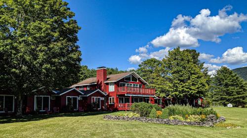 Manchester Center Cabin | North Shire Lodge