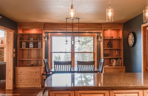 French River House | North Shore log cabin home overlooking Lake Superior
