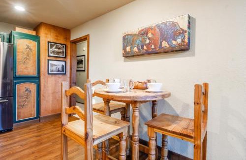 Kingswood Estates House | North Shore - Pinetree Paradise
