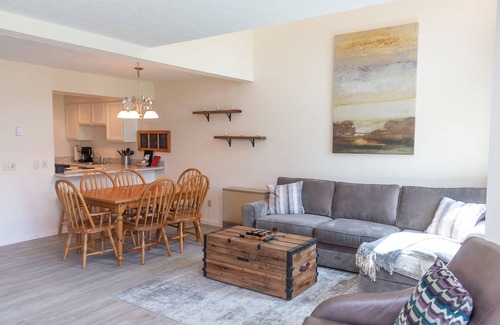 Canandaigua House | North Star Village, Bristol Mountain, Finger Lakes, Townhouse