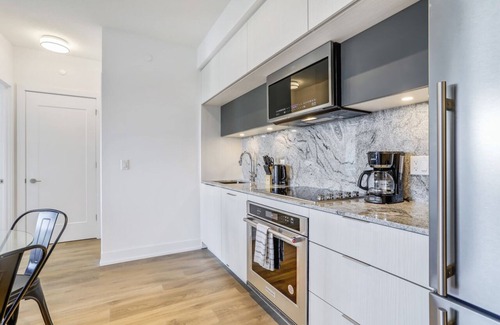 The Peanut Condo | North York, 2 Bed 2 Bath, Luxury Condo at Leslie & Sheppard