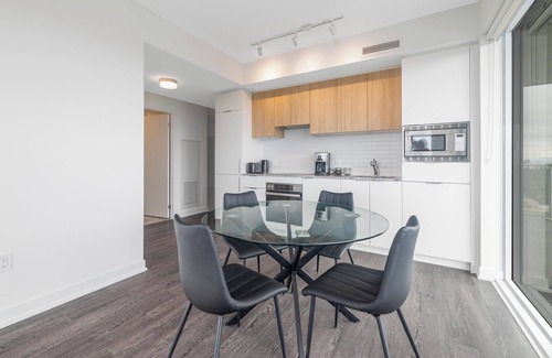 North York Apartment | North York Short term Rental