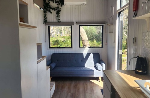 Dadswells Bridge House | Northern Grampians Hideaway by Tiny Away