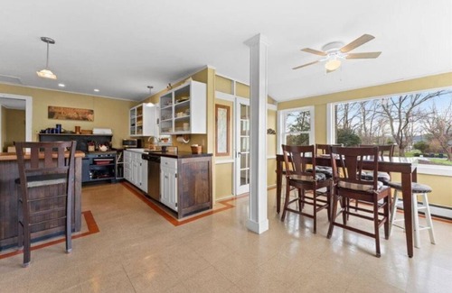 North Lake George House | NORTHERN LAKE GEORGE HOME AND COTTAGE NEAR BEACH, BOAT LAUNCH AND BROOK