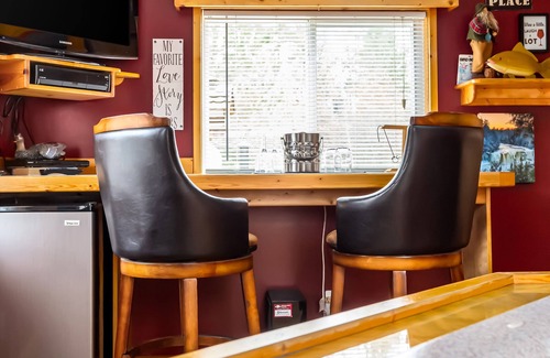 Grayling Cabin | Northern Memories Couples Getaway! Open 24/7: Jacuzzi/Grill/Firepit/Pet friendly
