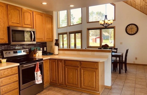 Lakewood Cottage | Northern retreat on Chain Lake